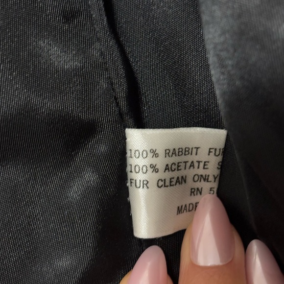100% Rabbit Fur Coat - Picture 5 of 7